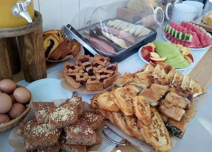 维拉玛利亚客房酒店 *